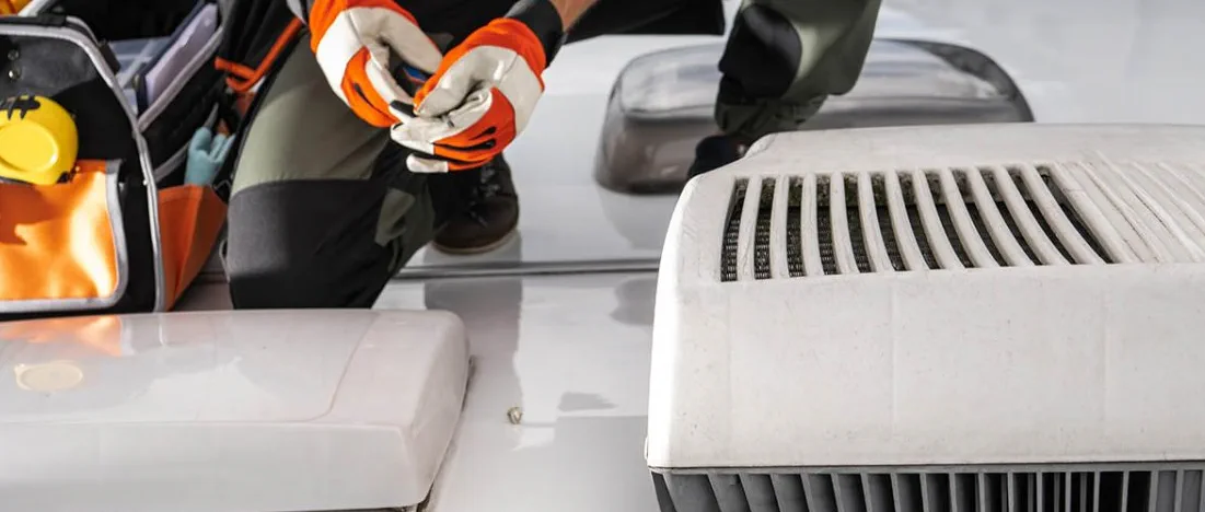 Rooftop AC service on a Class A motorhome in Marysville