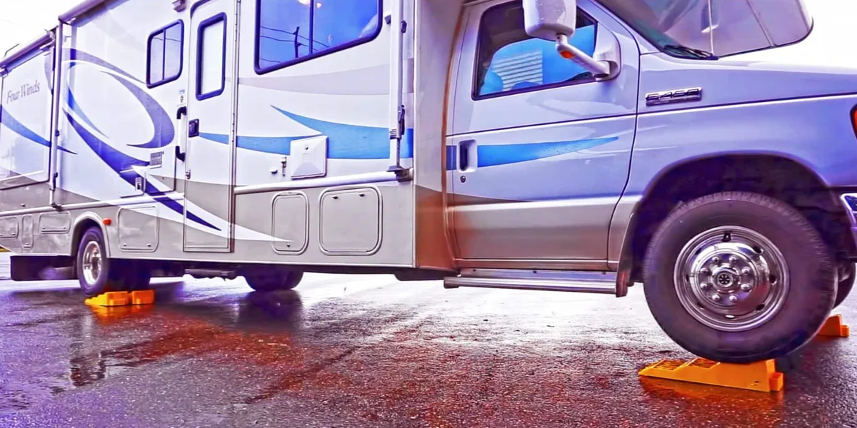RV Leveling on-site in Kissimmee, FL